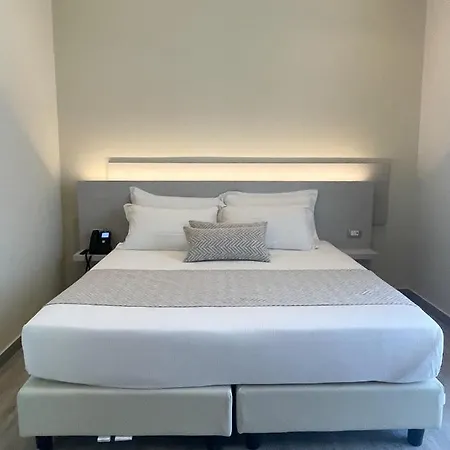 Ξενοδοχείο Doride Boutique Marina Di Carrara