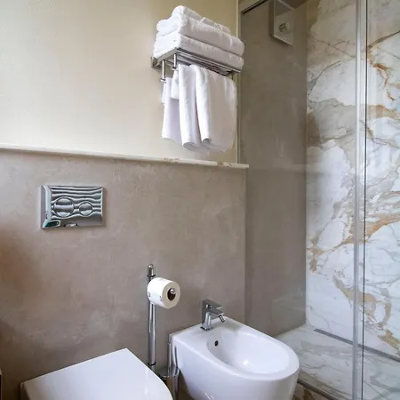 Ξενοδοχείο Doride Boutique Marina Di Carrara