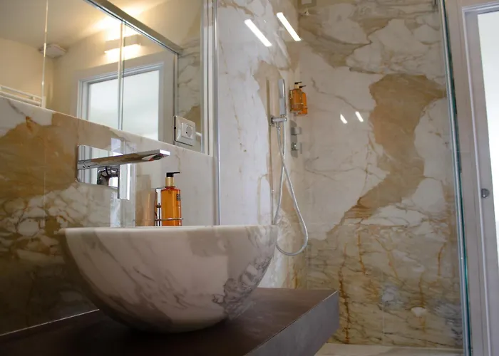 Doride Suites Boutique 3* 마리나 디 카라라